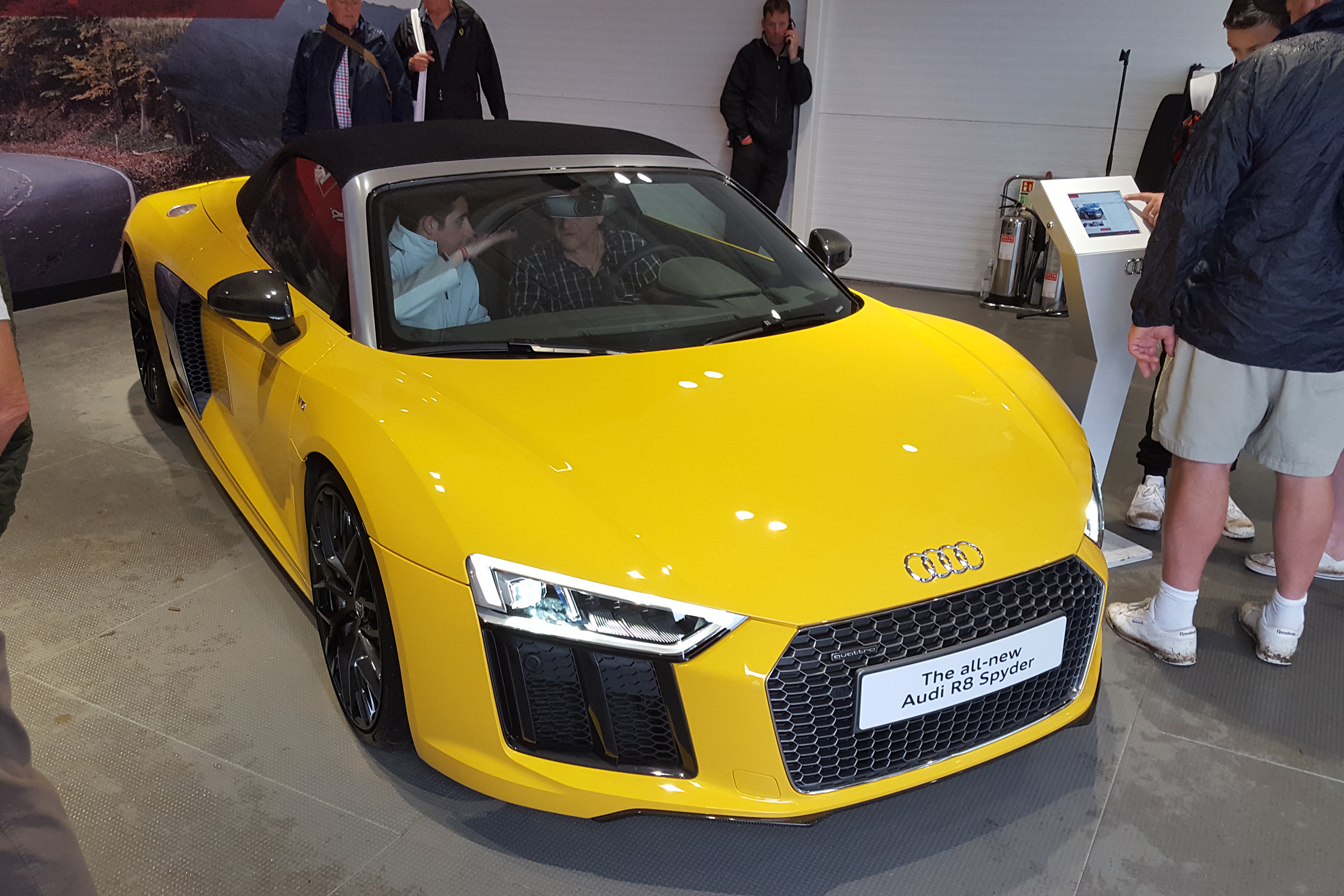 Audi R8 V10 Spyder - Goodwood front three quarter