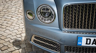 Bentley Mulsanne 2016 - headlight