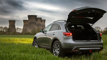 Infiniti QX70 Ultimate - boot