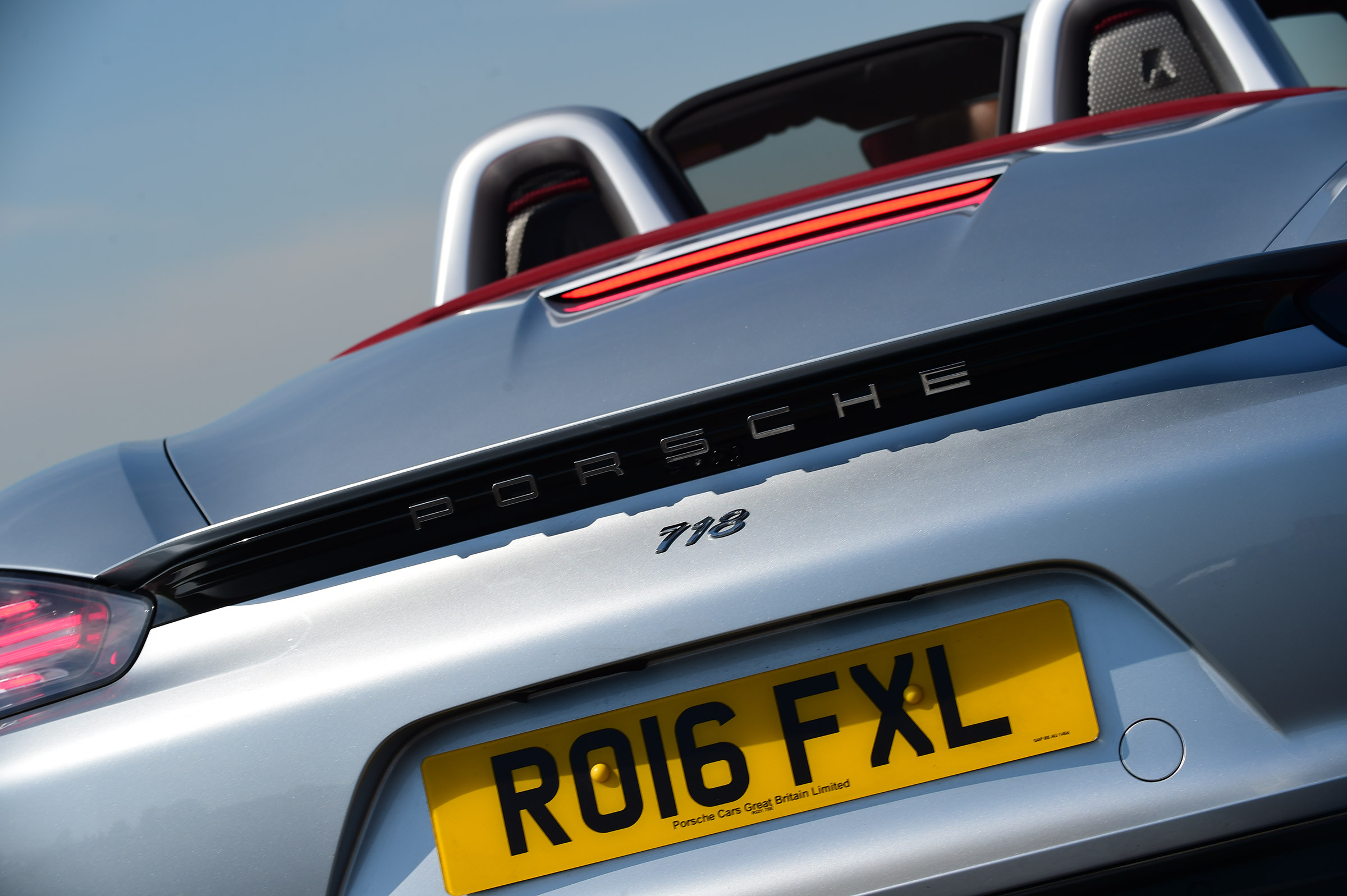 Convertible megatest - Porsche 718 Boxster - rear