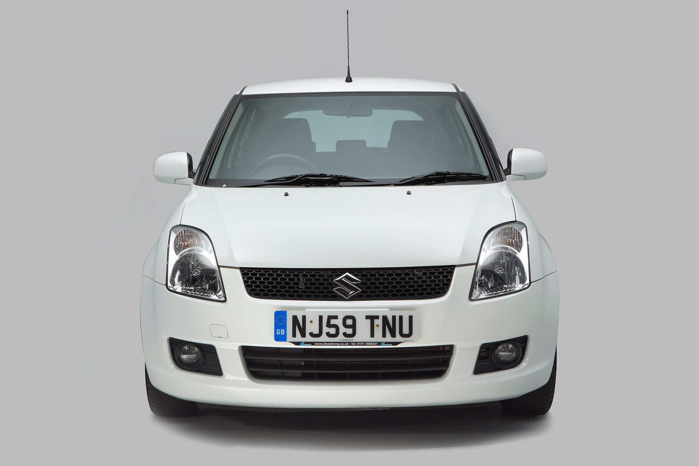 Used Suzuki Swift Mk5  - full front