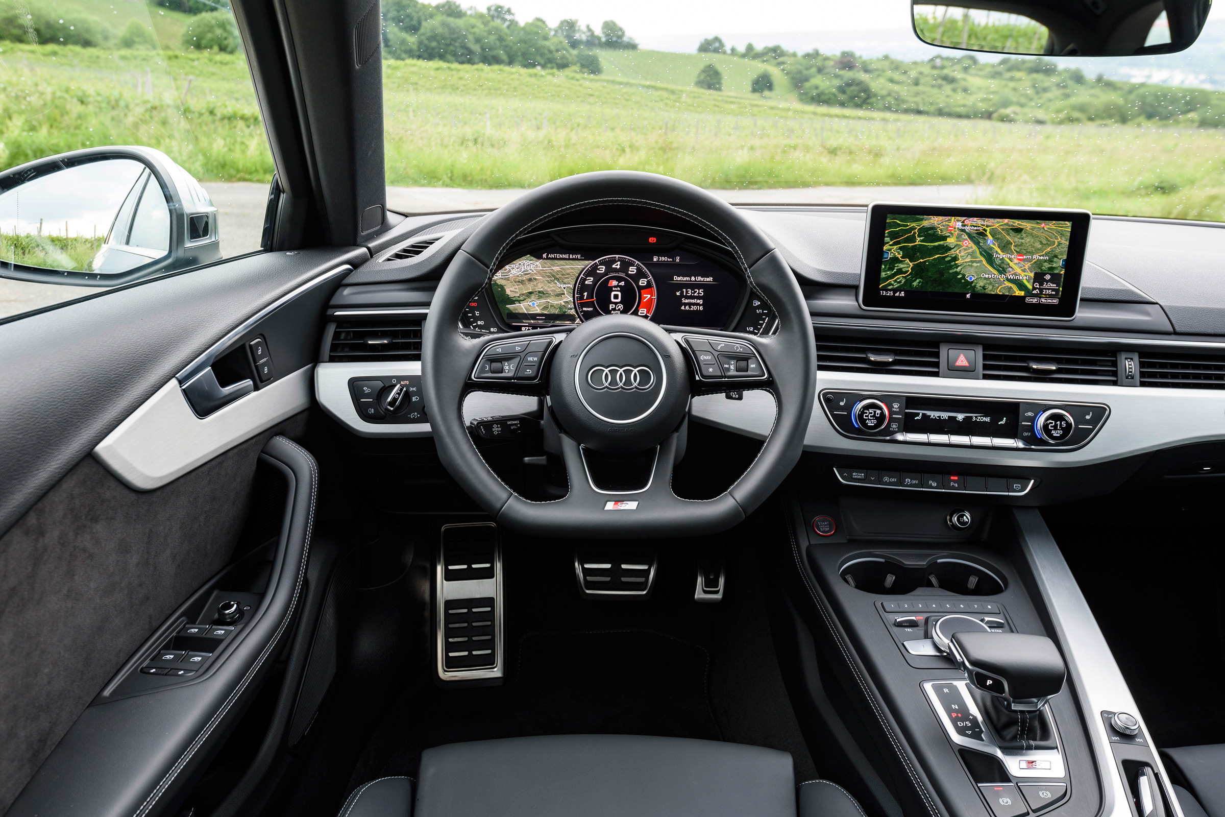 Audi S4 Avant 2016 - interior