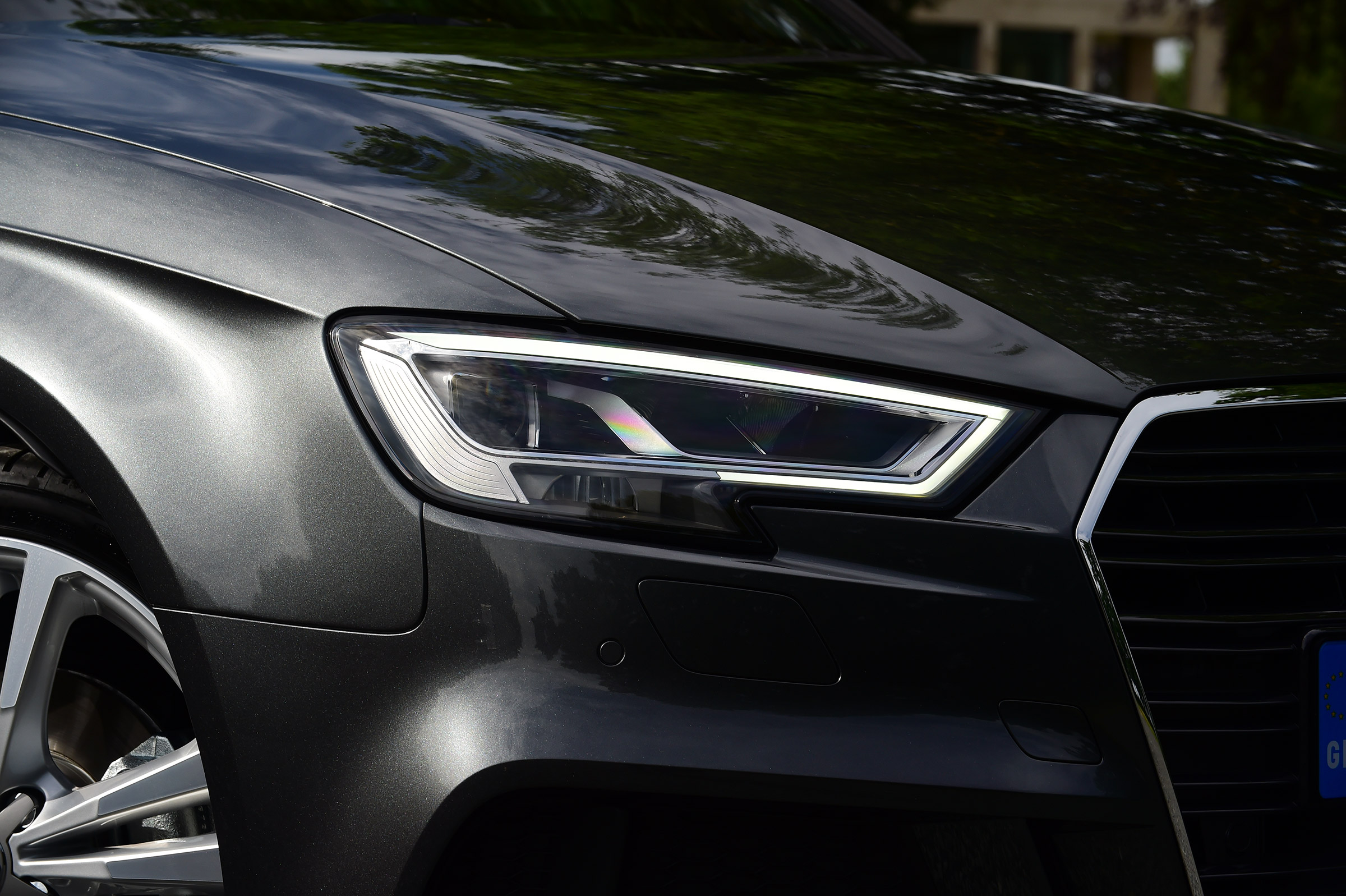 Audi A3 Sportback 2.0 TDI - front light detail