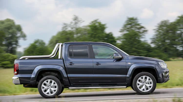 Volkswagen Amarok V6 - side tracking