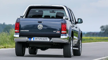 Volkswagen Amarok V6 - rear tracking press