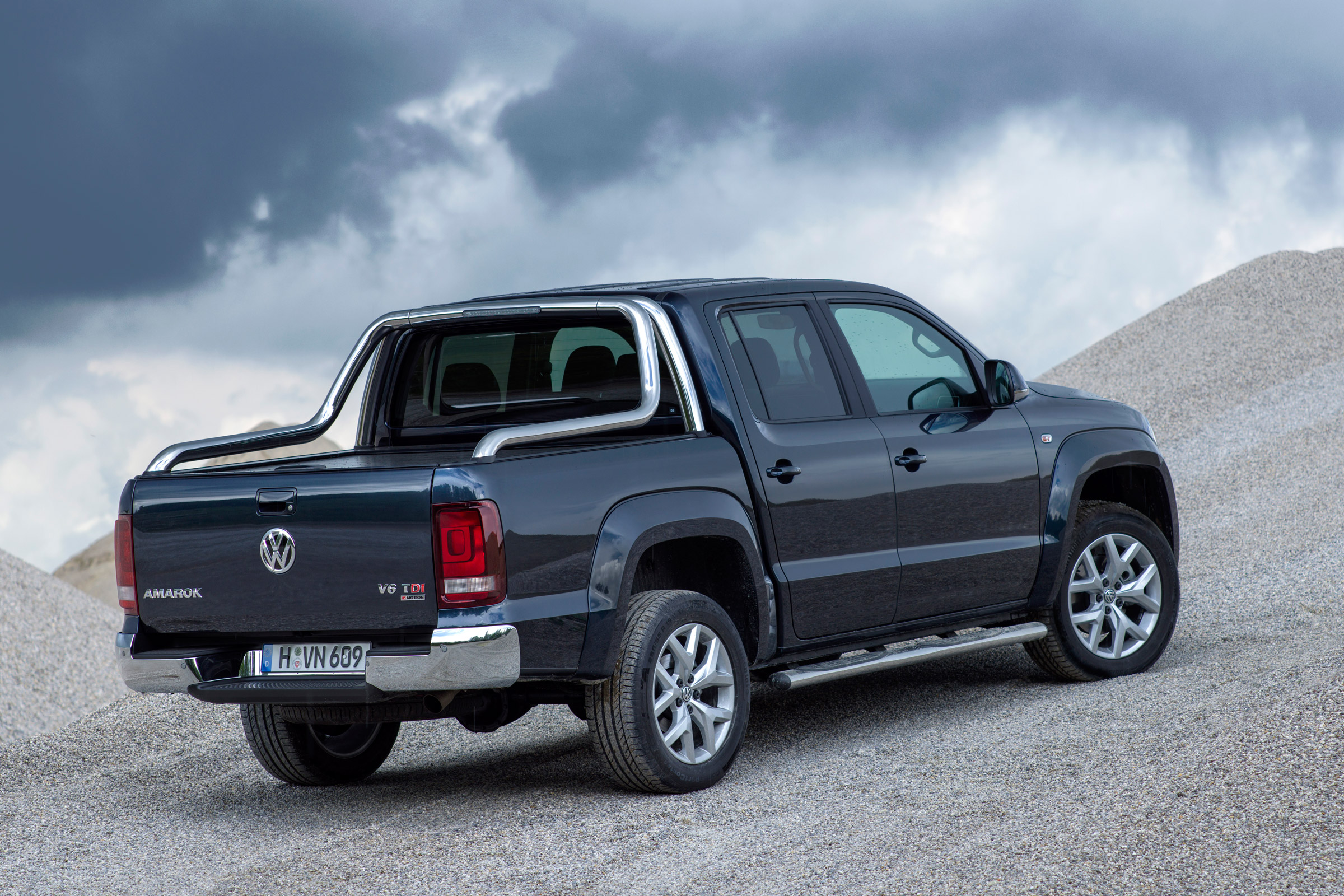 Volkswagen Amarok V6 - rear quarter press