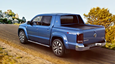 Volkswagen Amarok V6 - rear tracking