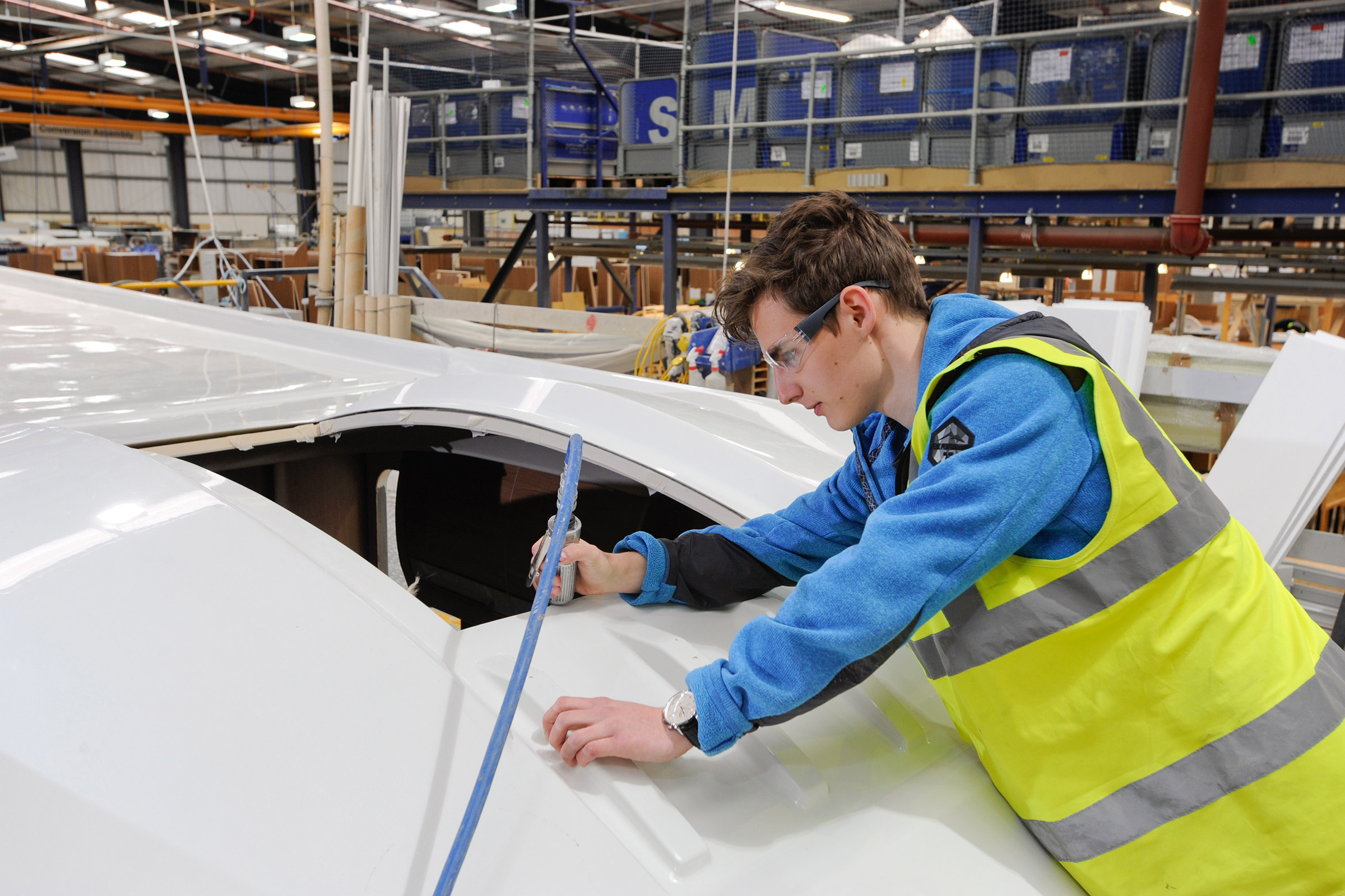 Making a motorhome - roof vent