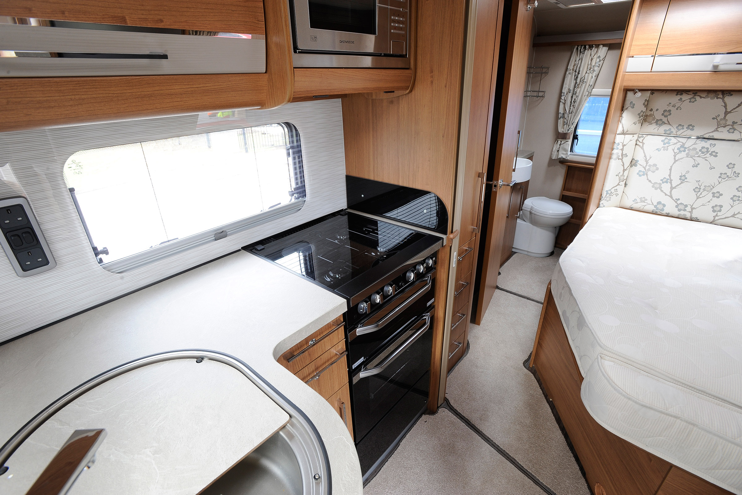 Making a motorhome - inside kitchen
