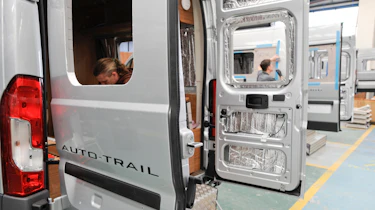 Making a motorhome - rear doors