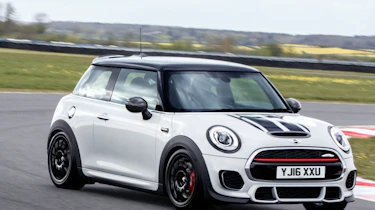 MINI John Cooper Works Challenge - cornering