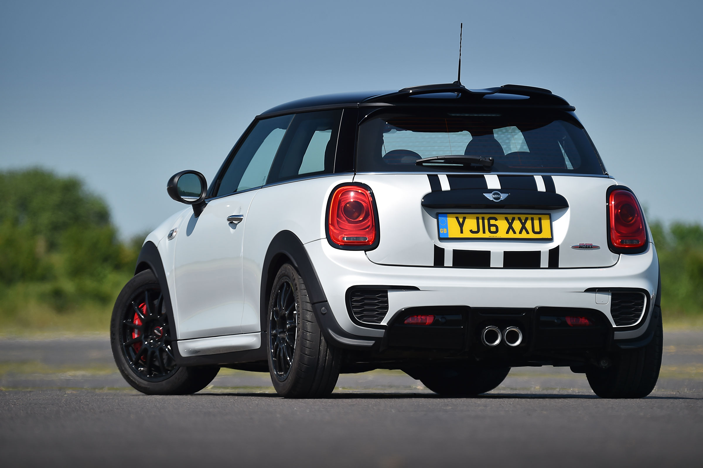 MINI John Cooper Works Challenge - rear static