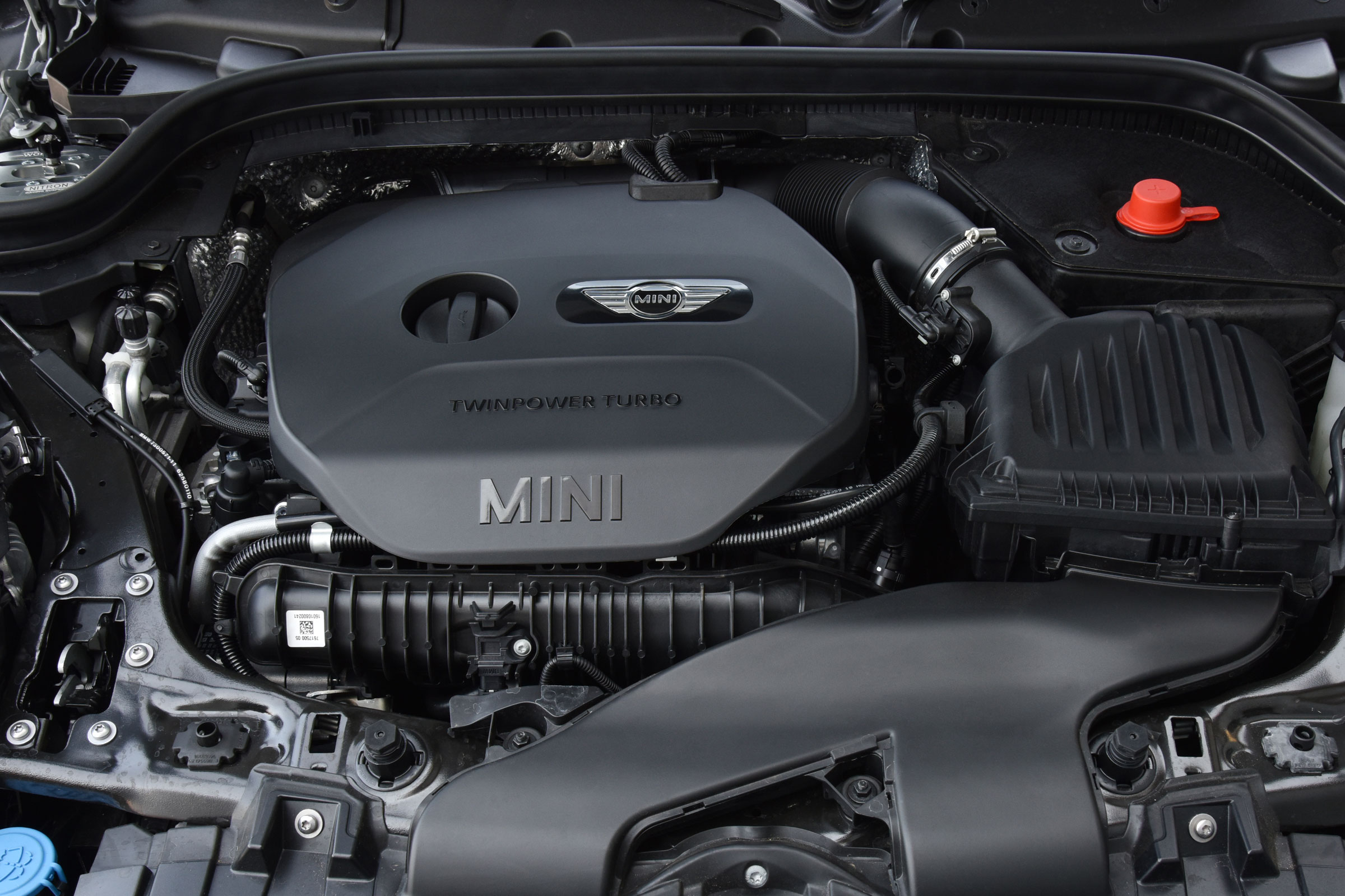 MINI John Cooper Works Challenge - engine