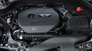 MINI John Cooper Works Challenge - engine