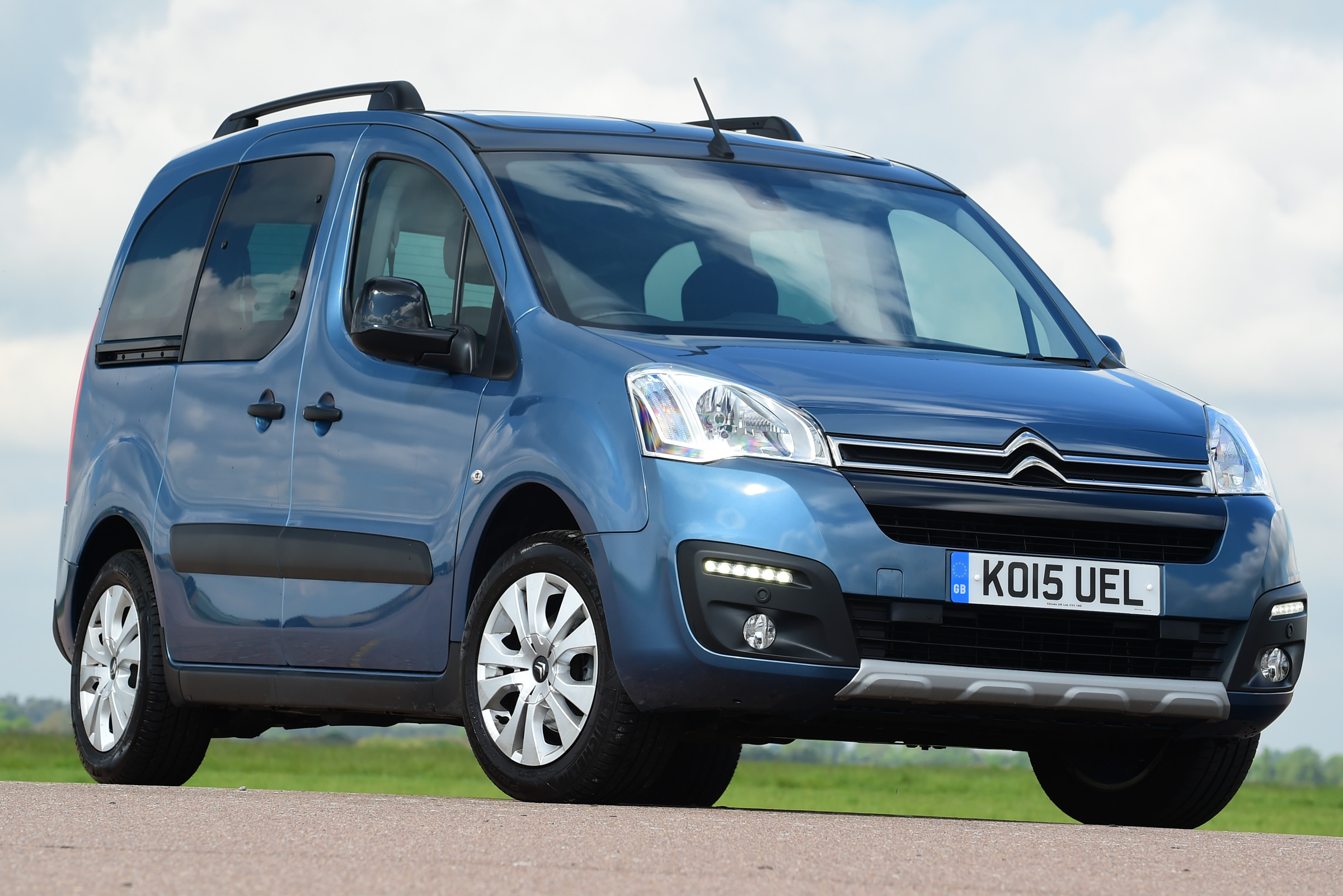 Citroen Berlingo 2016 - front quarter