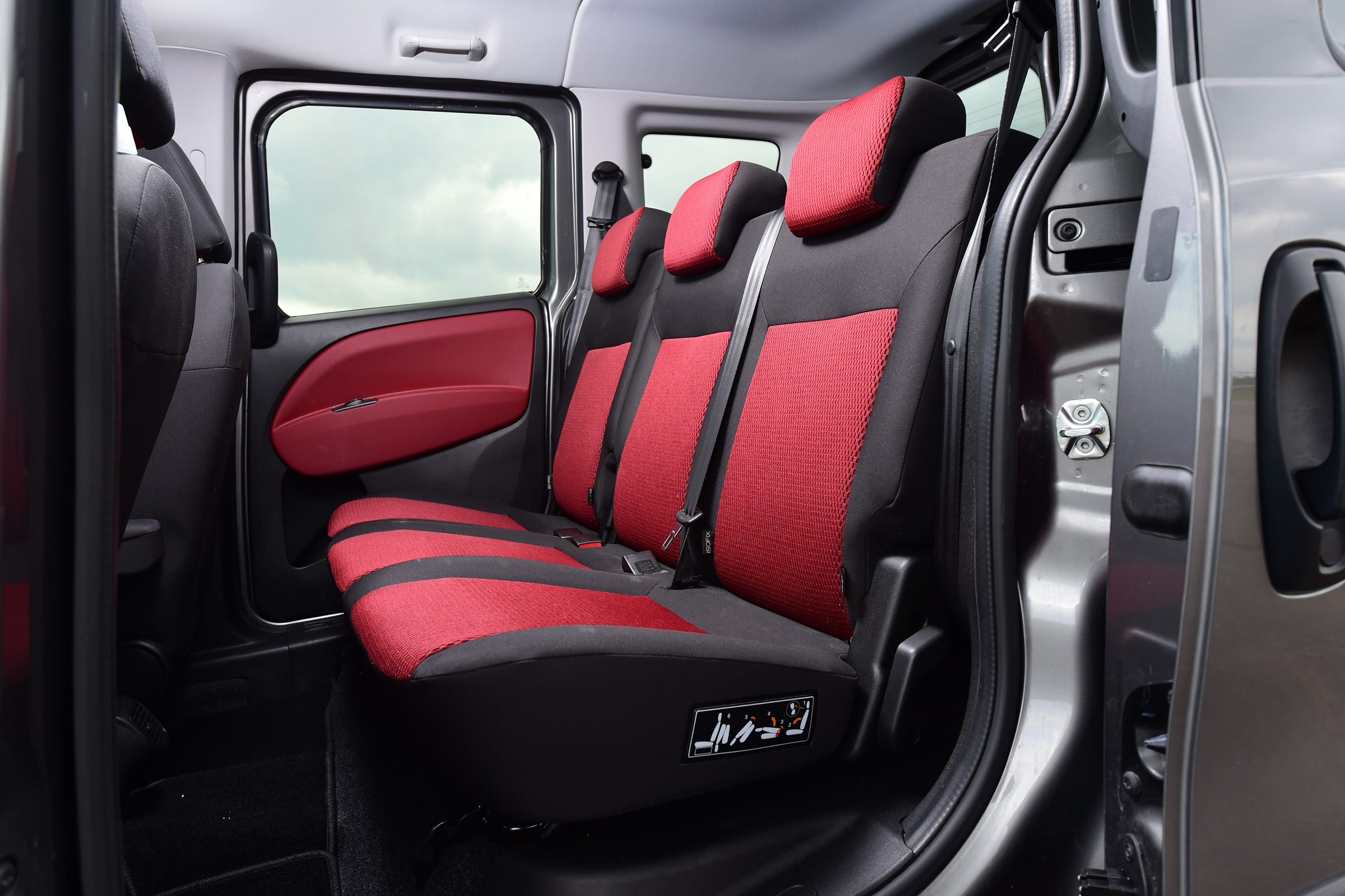 Fiat Doblo 2016 - rear seats