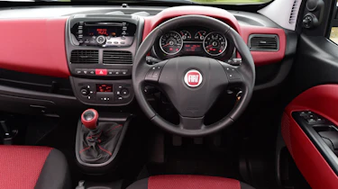 Fiat Doblo 2016 - interior