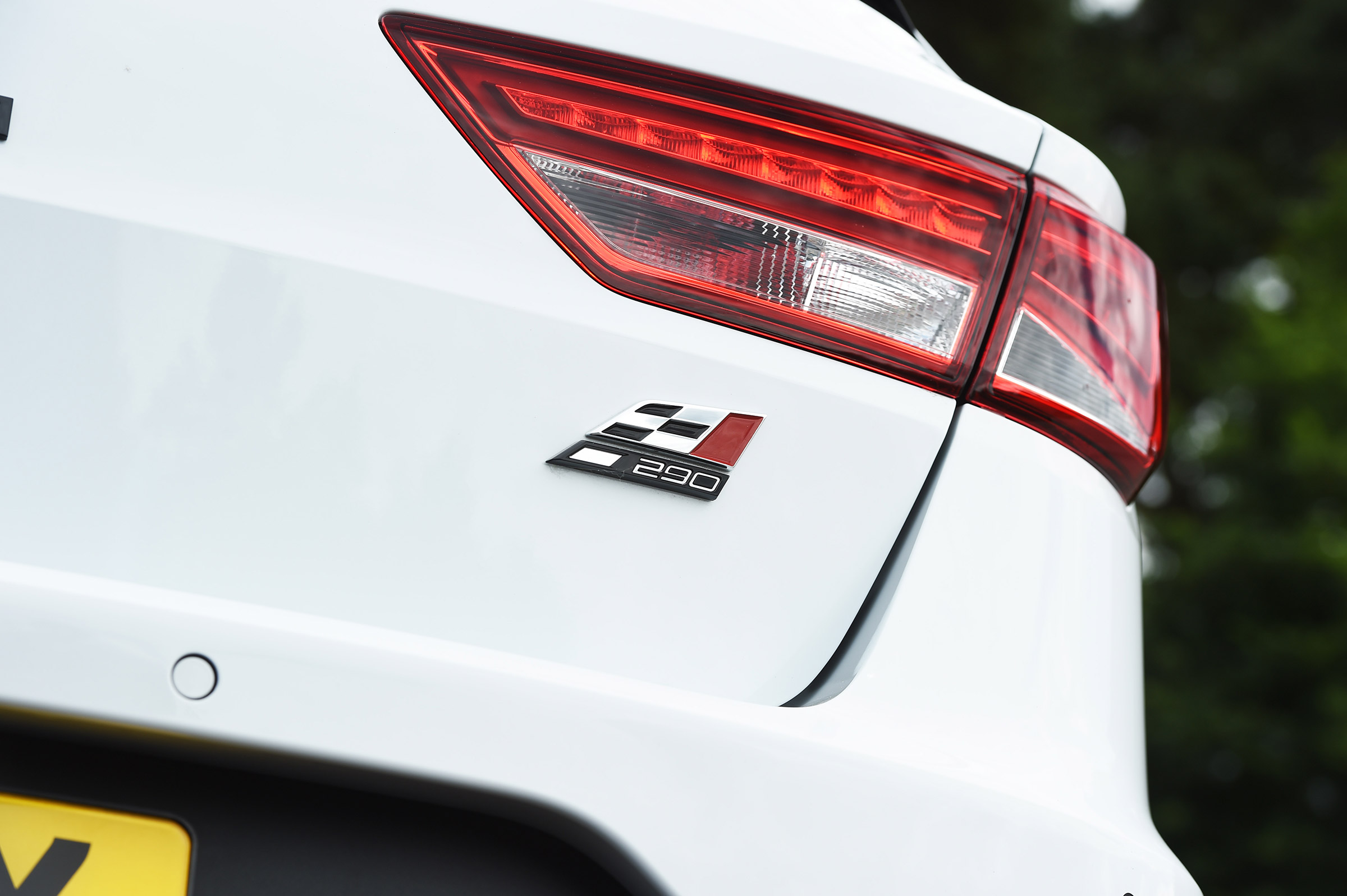 SEAT Leon Cupra ST 290 - rear light detail