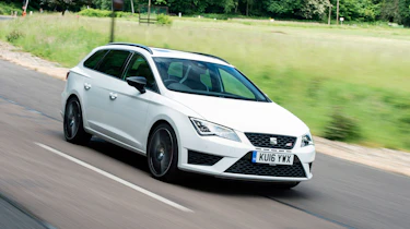 SEAT Leon Cupra ST 290 - front action