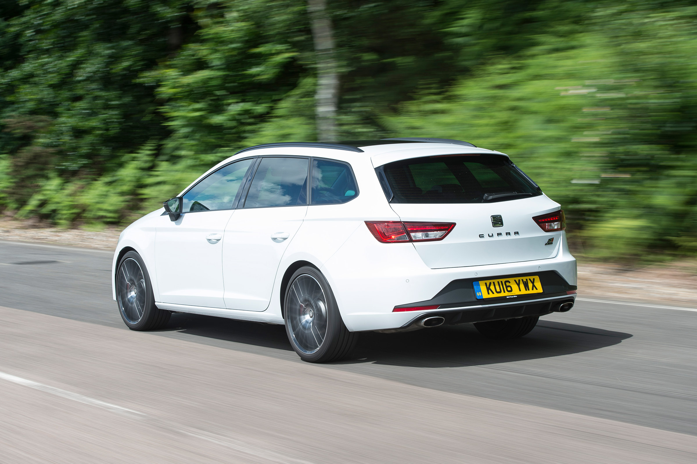 SEAT Leon Cupra ST 290 - rear