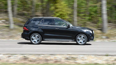 Mercedes GLE - side