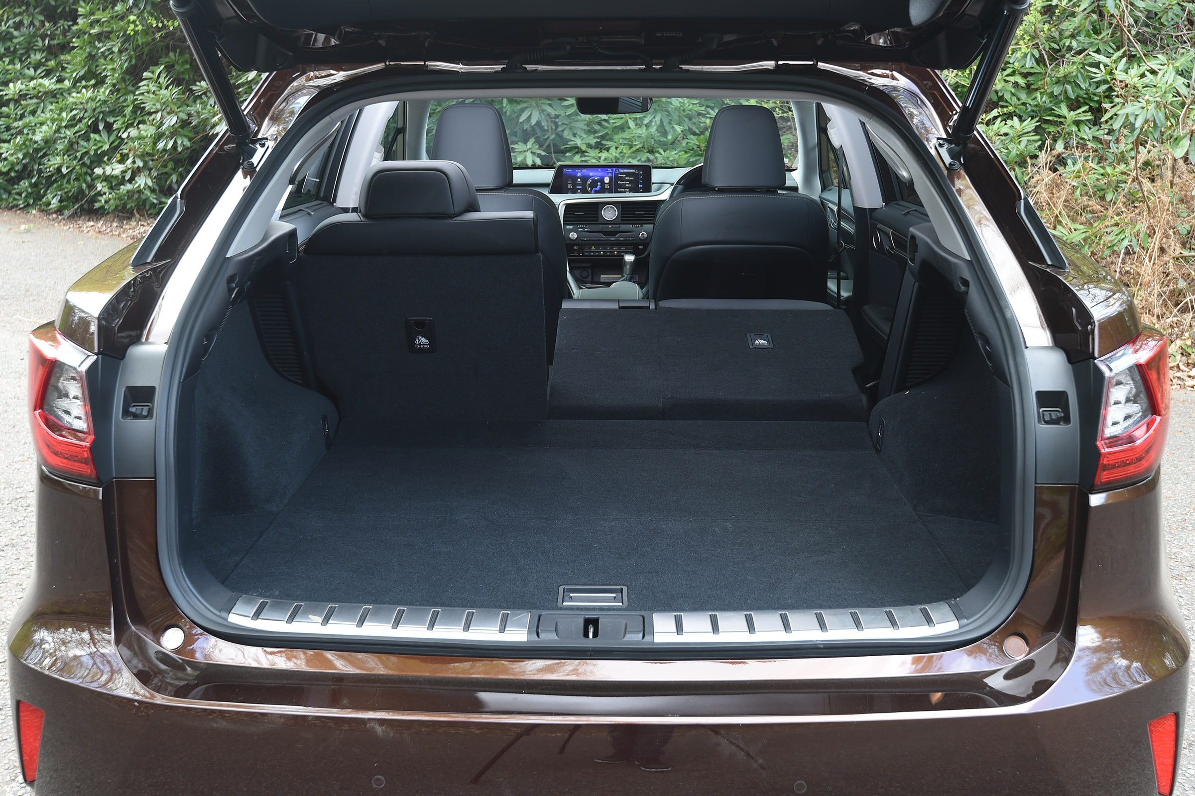 Lexus RX - boot