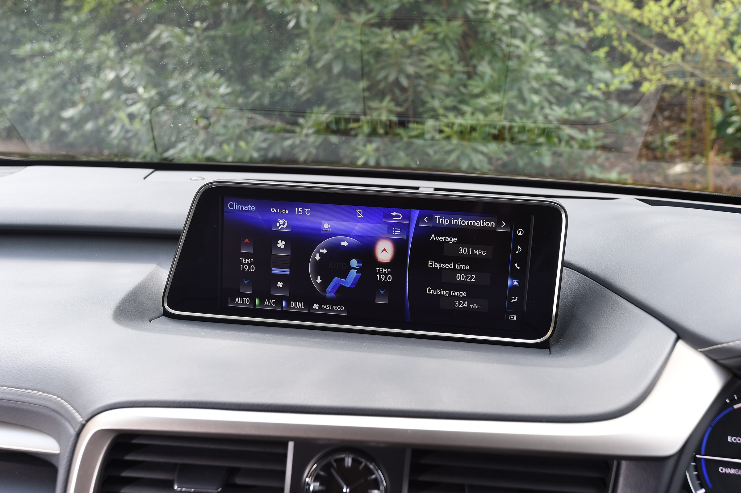 Lexus RX - infotainment screen