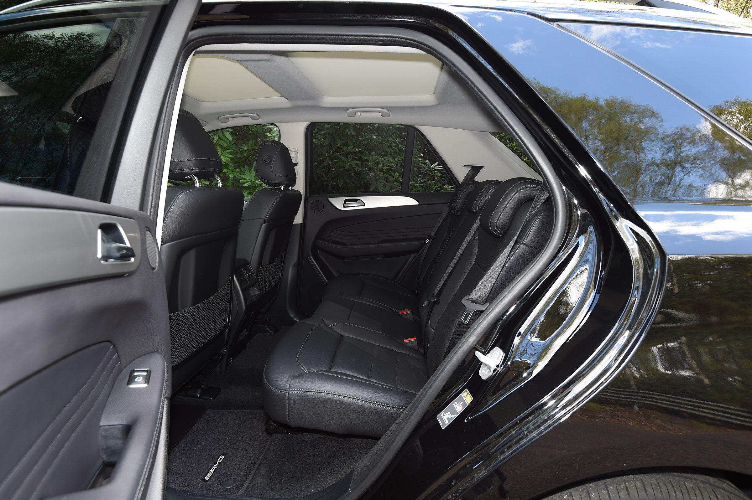 Mercedes GLE - rear seats