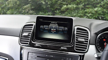 Mercedes GLE - infotainment screen