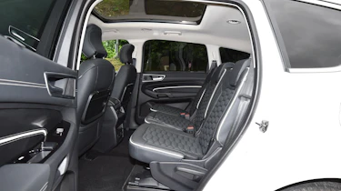Ford S-MAX Vignale - back seats