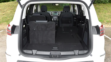 Ford S-MAX Vignale - boot