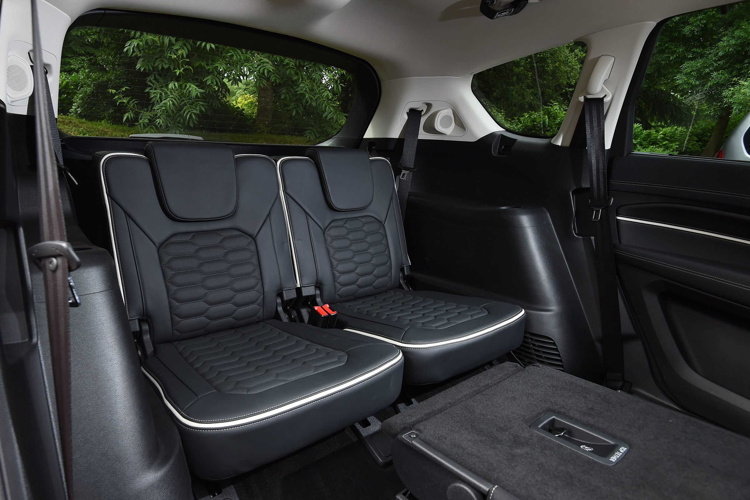 Ford S-MAX Vignale - rear seats