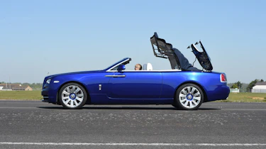 Convertible megatest - Rolls-Royce Dawn - roof