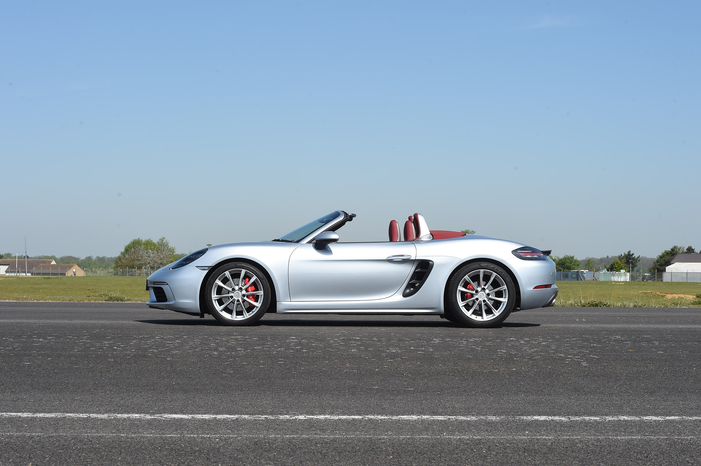Convertible megatest - Porsche 718 Boxster - roof