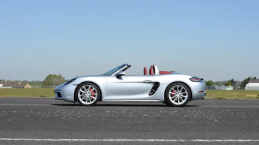 Convertible megatest - Porsche 718 Boxster - roof