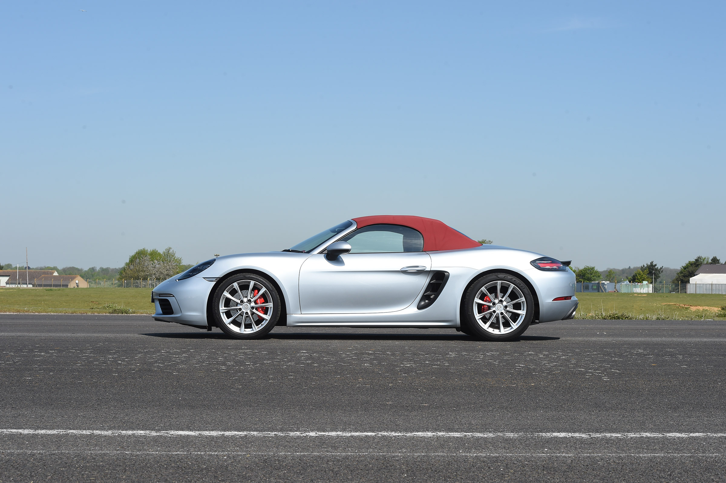 Convertible megatest - Porsche 718 Boxster - roof