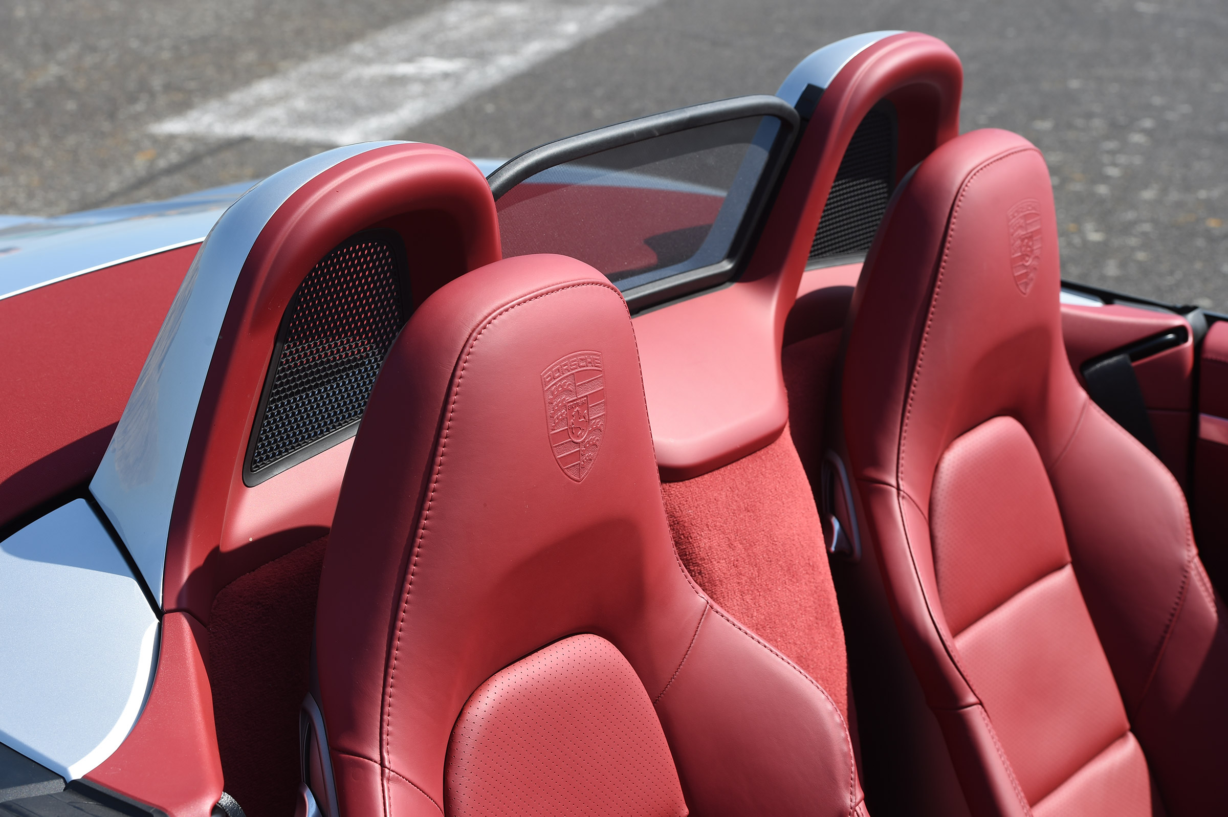 Convertible megatest - Porsche 718 Boxster - seats