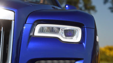 Convertible megatest - Rolls-Royce Dawn - headlight