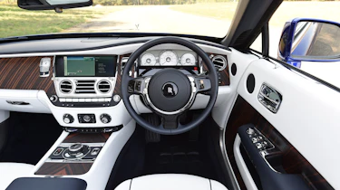 Convertible megatest - Rolls-Royce Dawn - interior