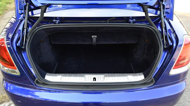 Convertible megatest - Rolls-Royce Dawn - boot