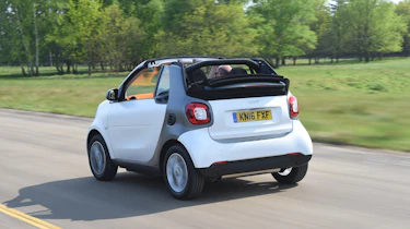 Convertible megatest - Smart ForTwo Cabrio - rear tracking