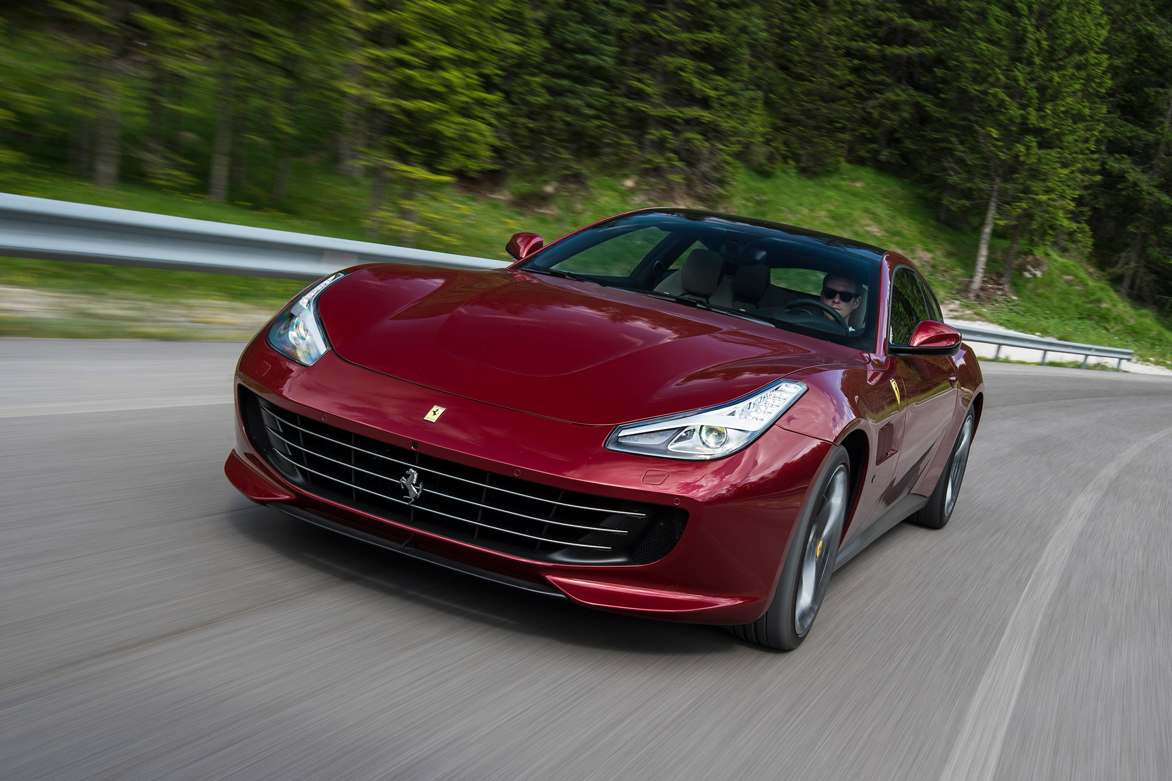 Ferrari GTC4 Lusso - front