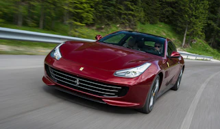 Ferrari GTC4 Lusso - front