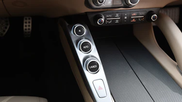 Ferrari GTC4 Lusso - centre console
