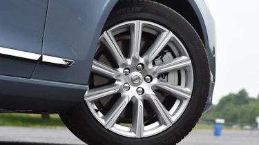 Volvo S90 - UK wheel detail