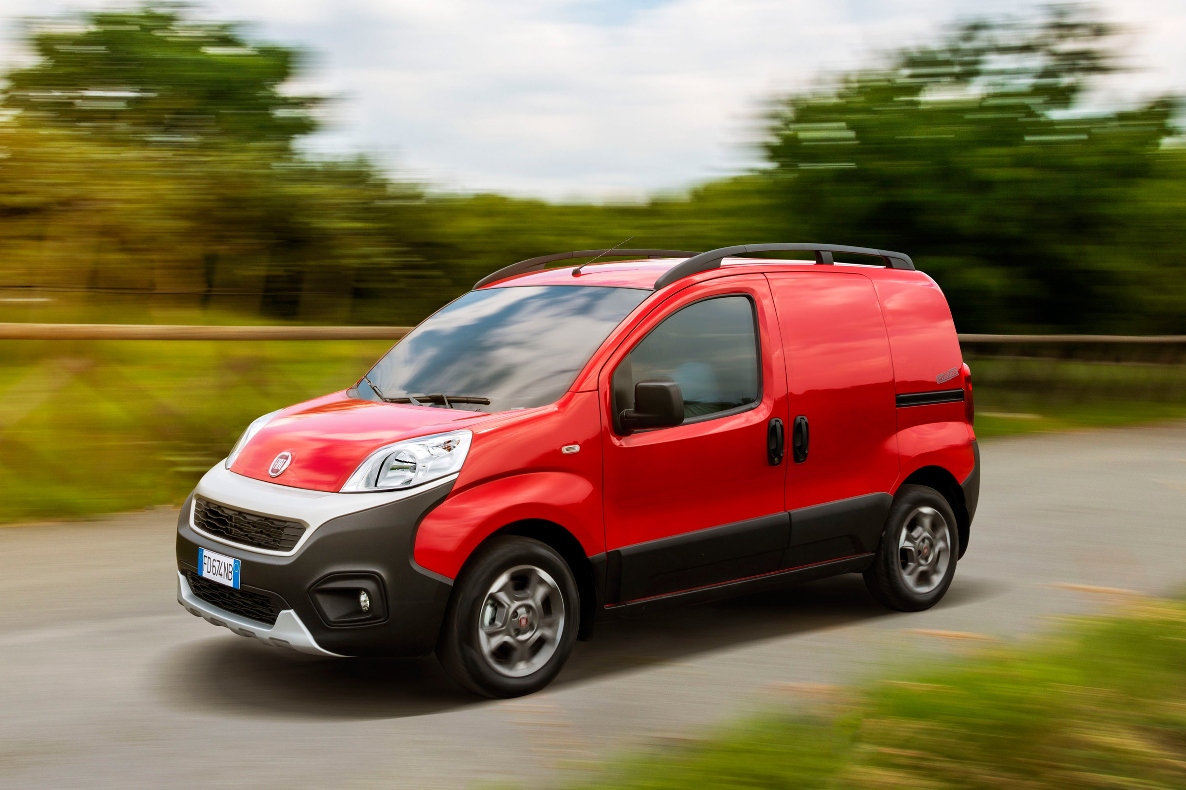 red fiat fiorino