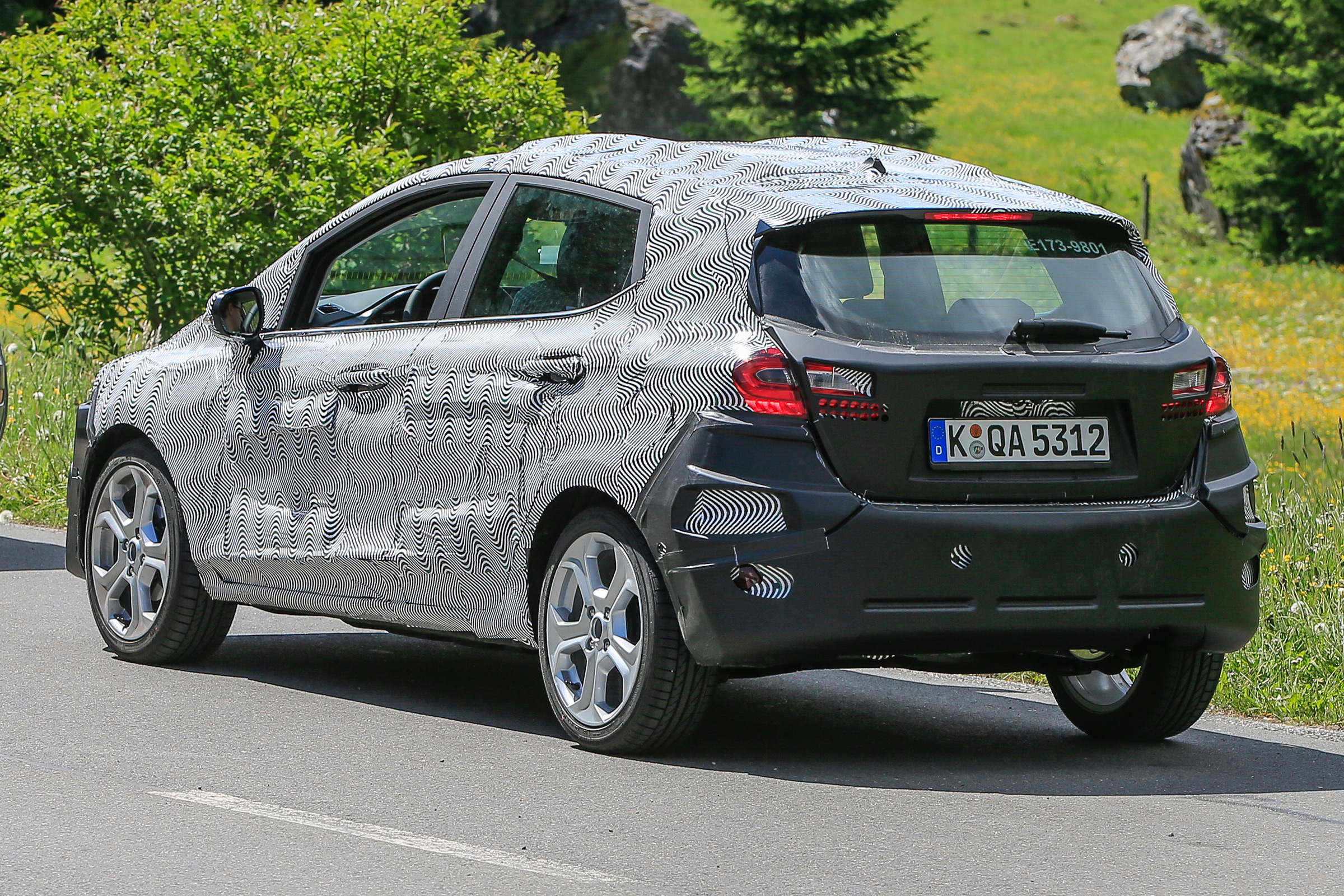 Ford Fiesta 2017 spies set 2 - rear 2