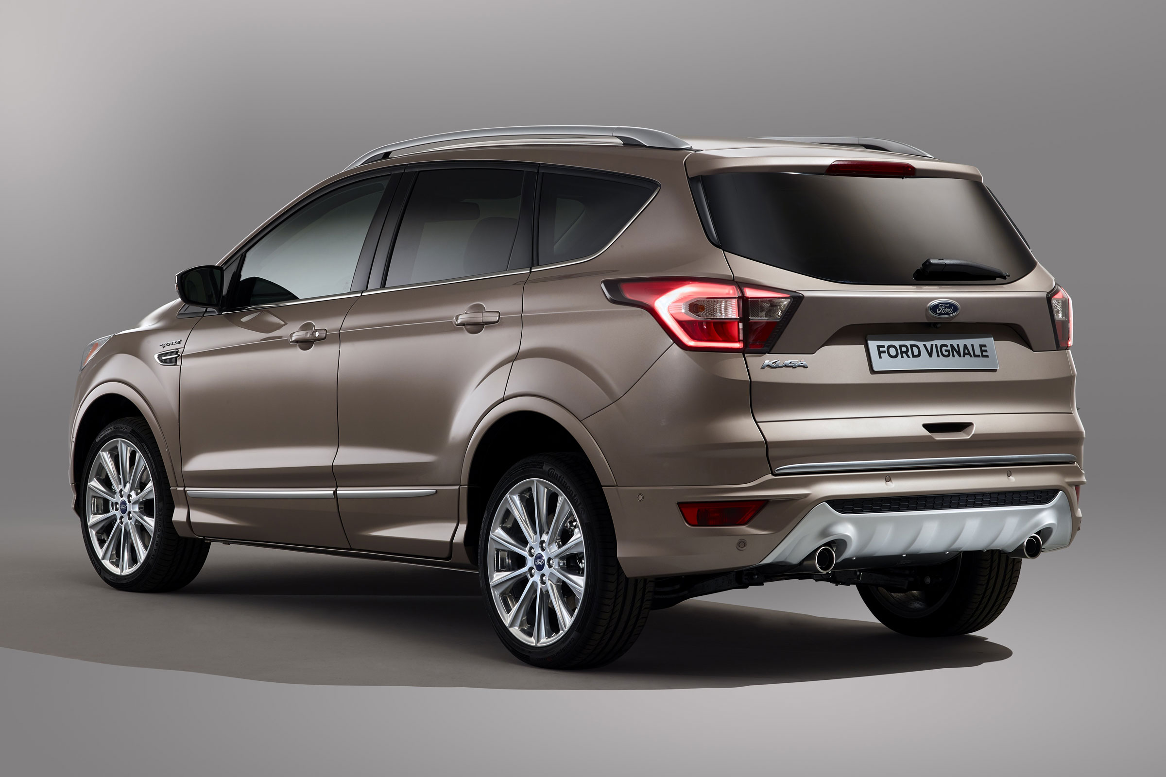 Ford Kuga Vignale - production rear quarter