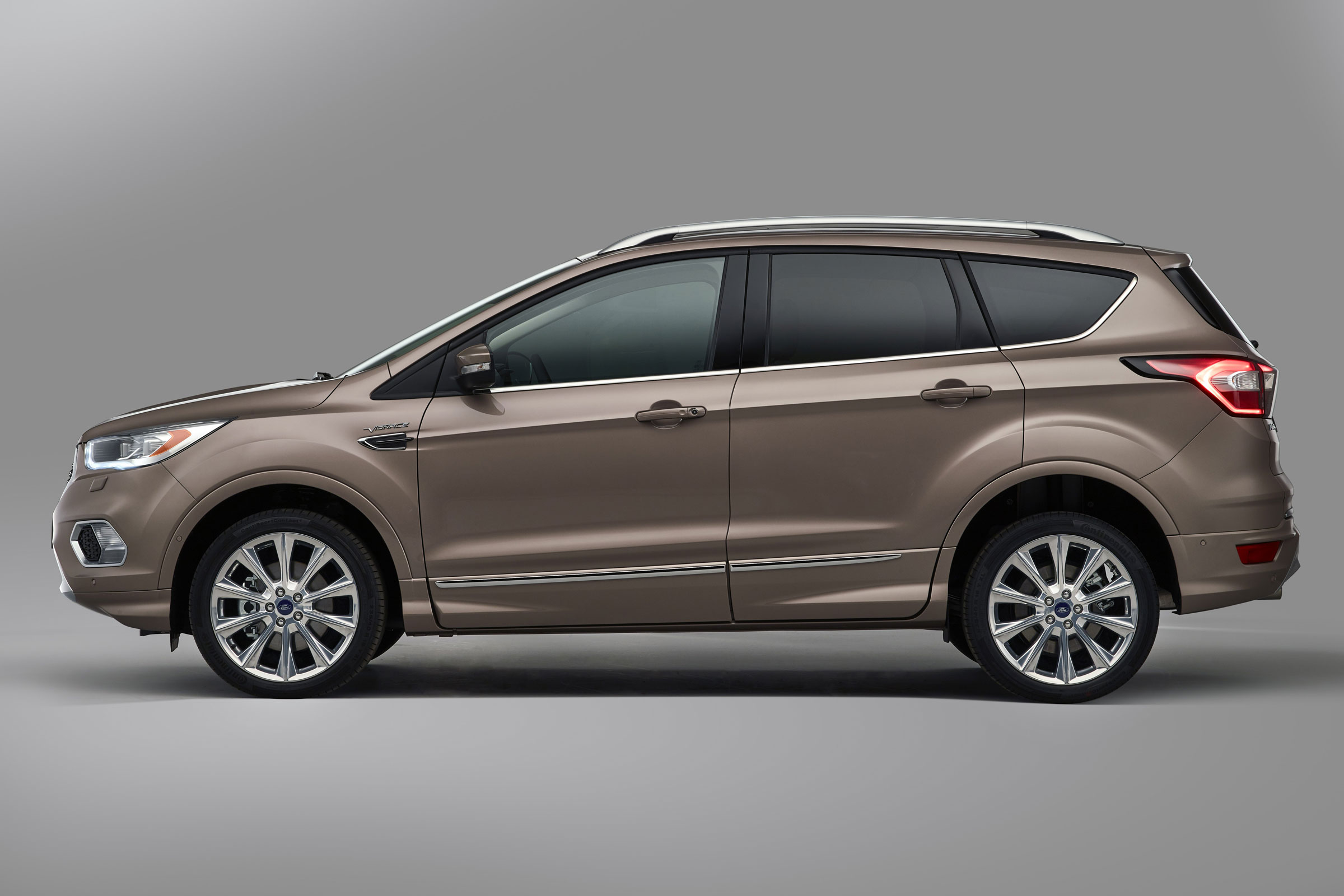 Ford Kuga Vignale - production side