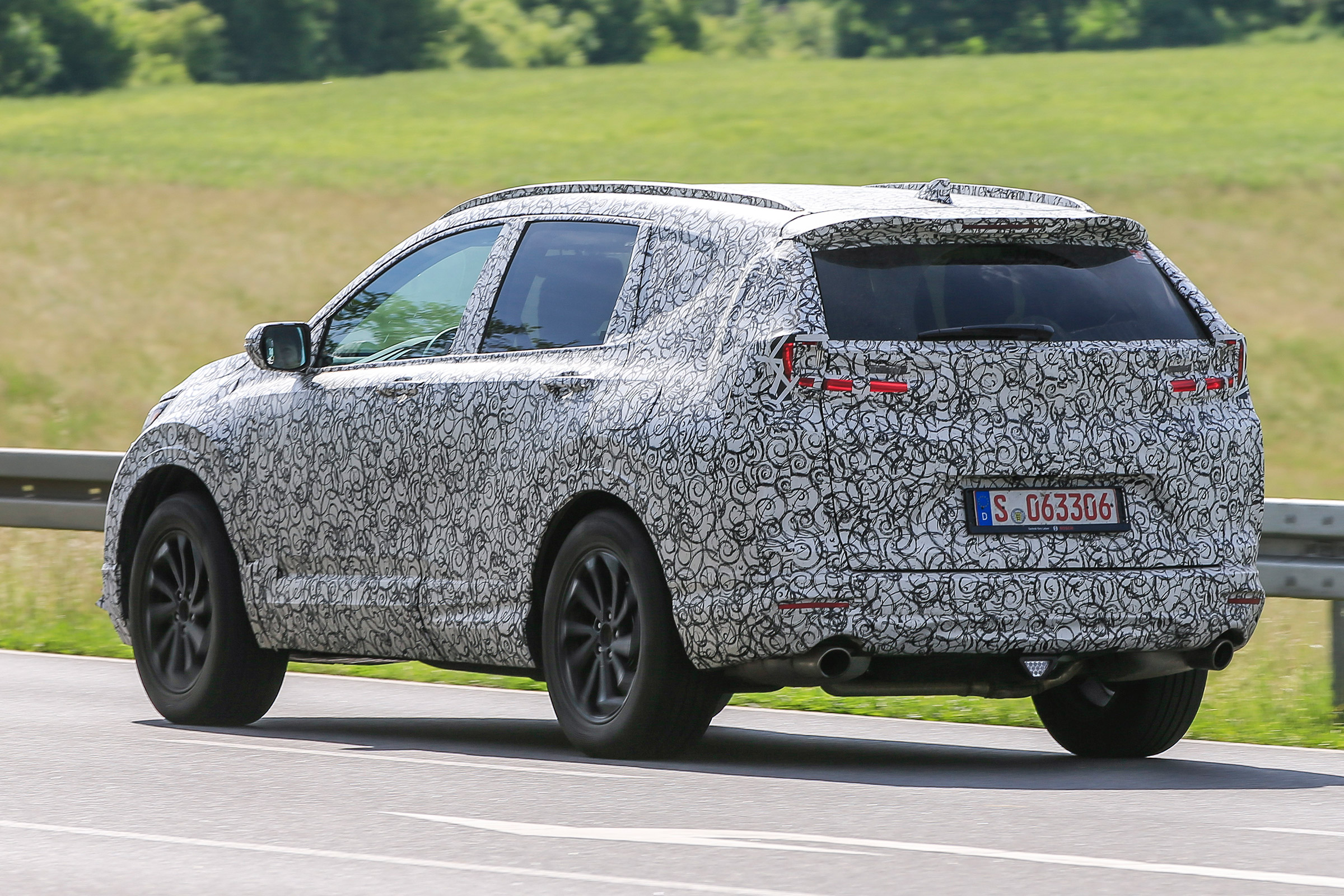 Honda CR-V - spy shots - side/rear